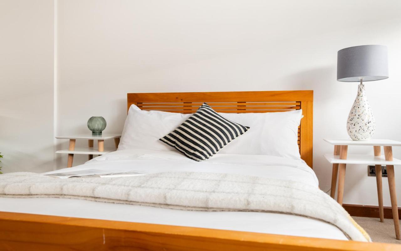 The Southwick Sanctuary - Large 6Bdr With Terrace Appartement Londen Buitenkant foto